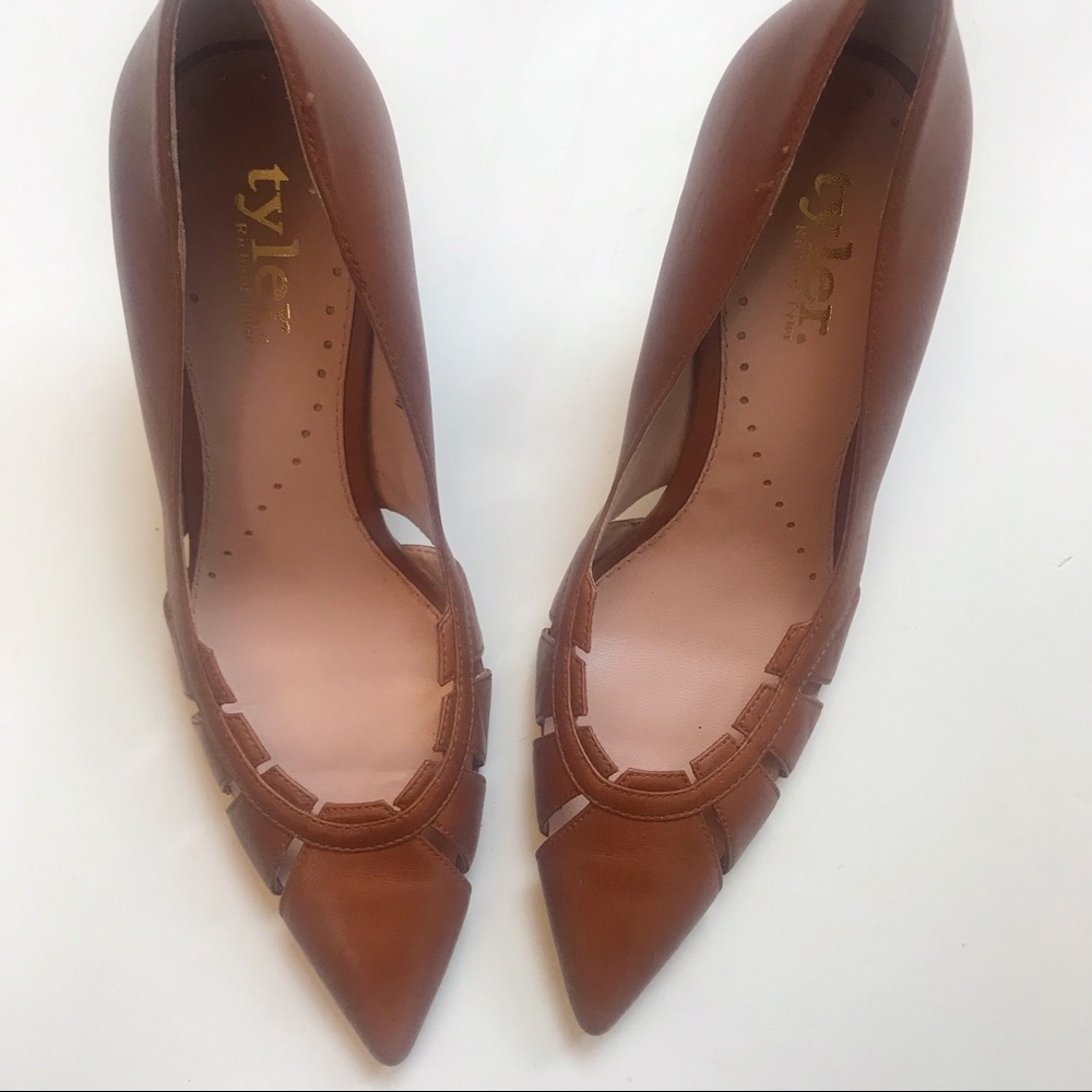 Tyler Richard Tyler | pointed cut out heel pumps